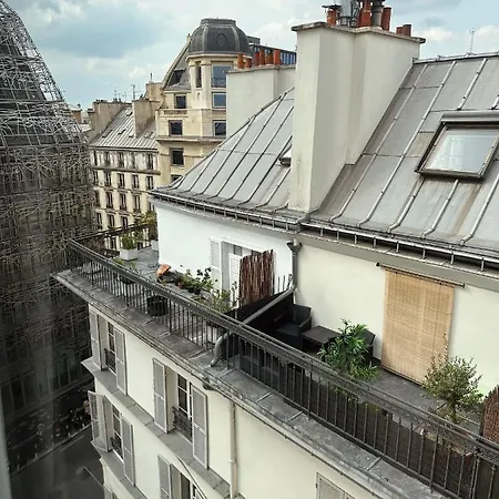 Lägenhet Duplex Atypique Avec Terrasse Au Coeur De